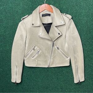 ZARA BASICS OUTERWEAR BIKER JACKET
FAUX SUEDE TAN/NUDE 
SIZE SMALL